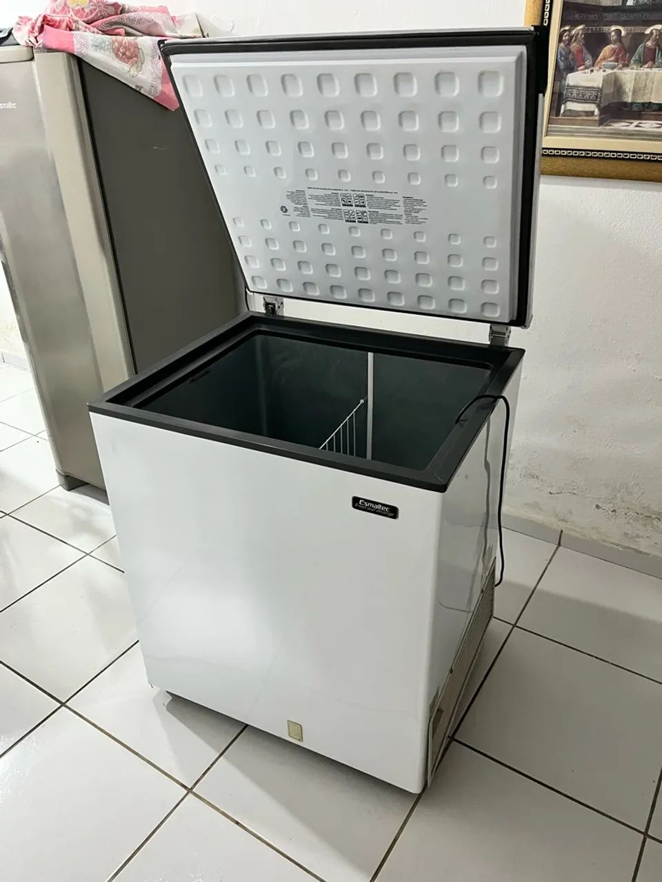 Freezer Horizontal Esmaltec 215L