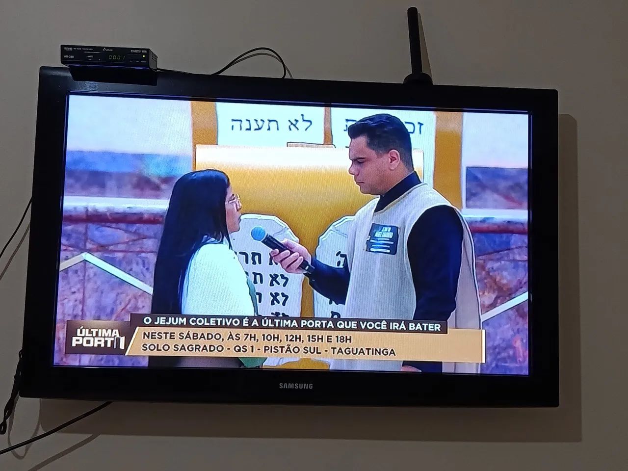 TV 66 POLEGADA, FONCINADO PERFEITA MENTEM! MOTIVO DA VENDA MUDANDO  DE ESTADO! - Foto 4