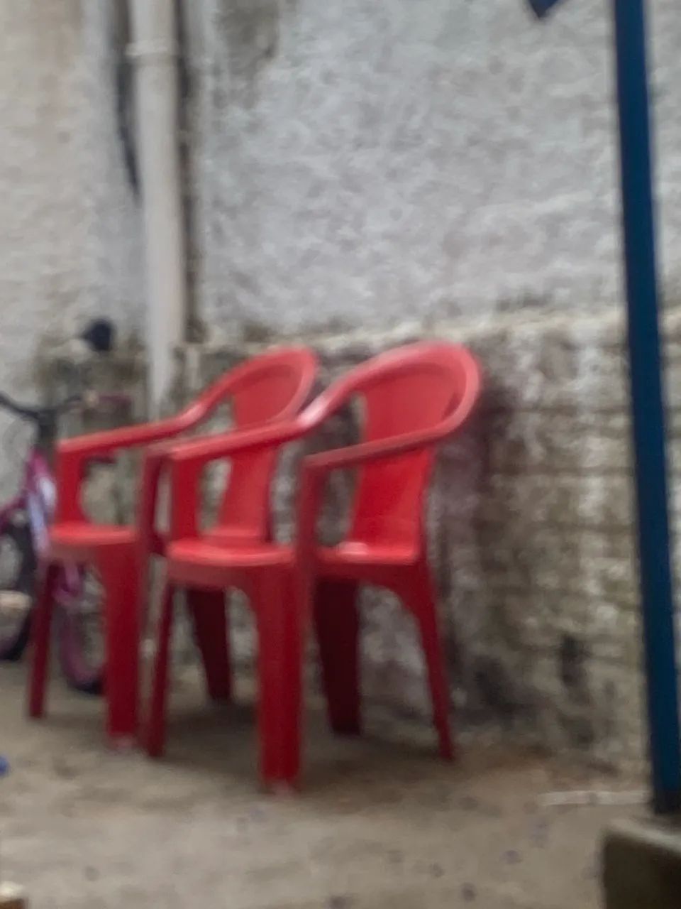 3 cadeiras por 70 reias  - Foto 2