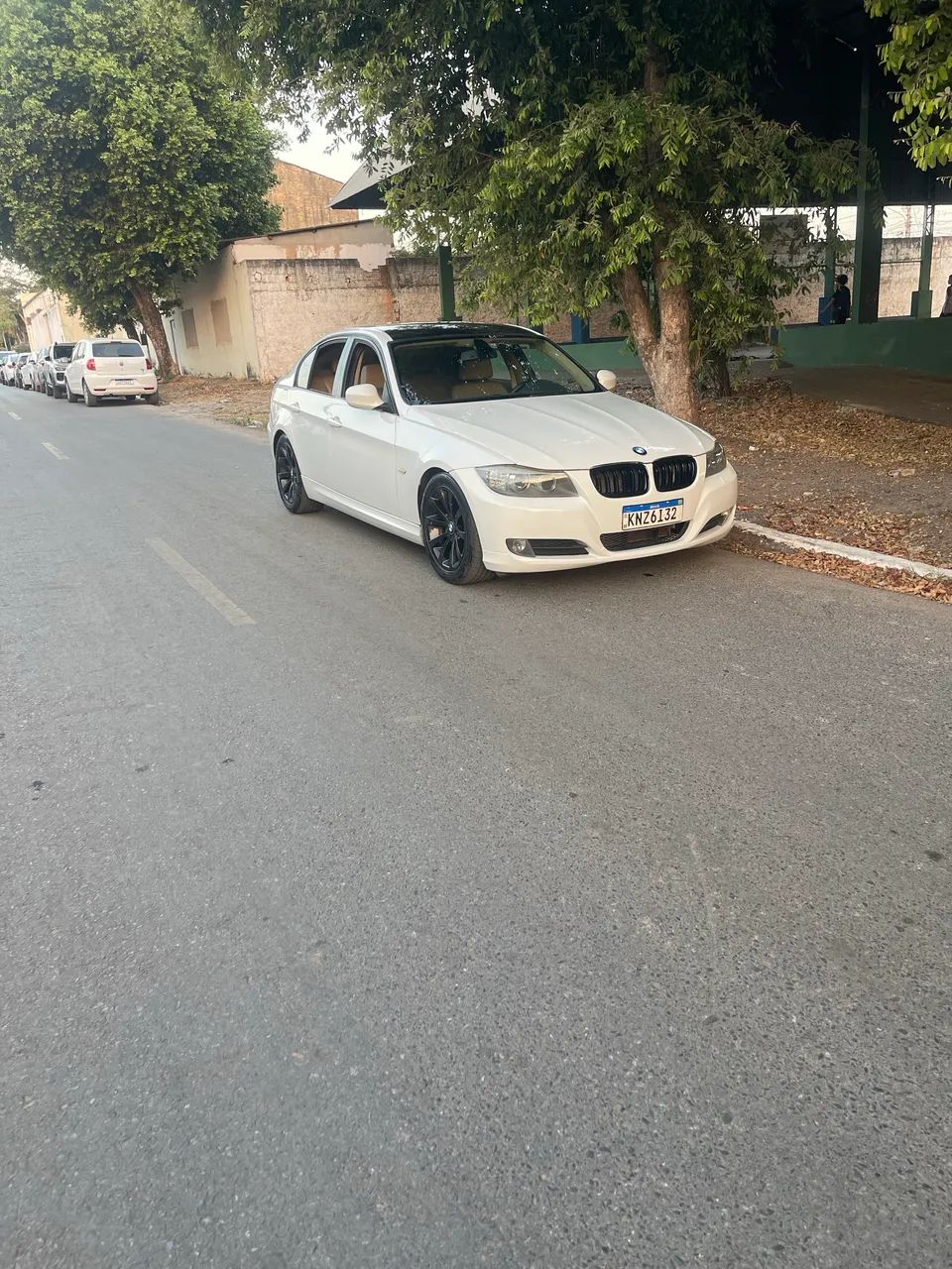 BMW 320I A 2011 - Foto 2