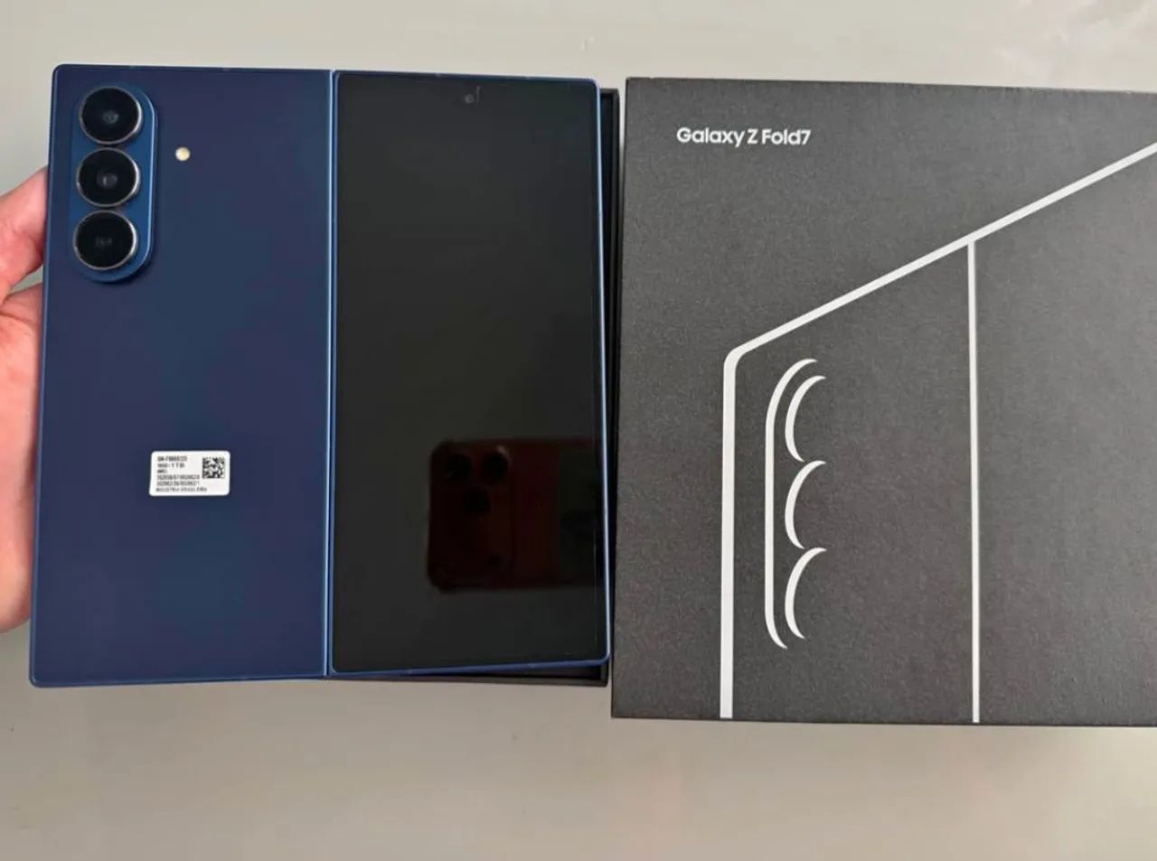 Samsung z fold 7 ! Completo com nota ! Versão 1TB  e 16RAM 