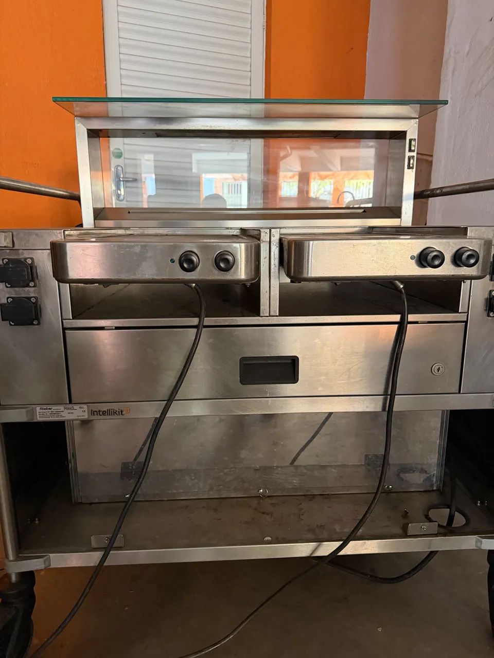 Estação de cozinha móvel