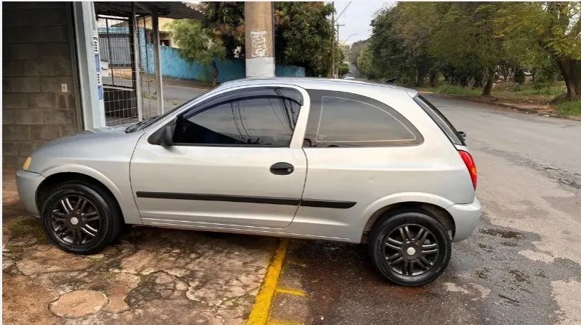 Chevrolet Celta 1.0/super/n.piq.1.0 MPFI VHC 8V 3P 2002