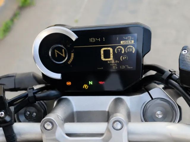 CB 1000R - Foto 2