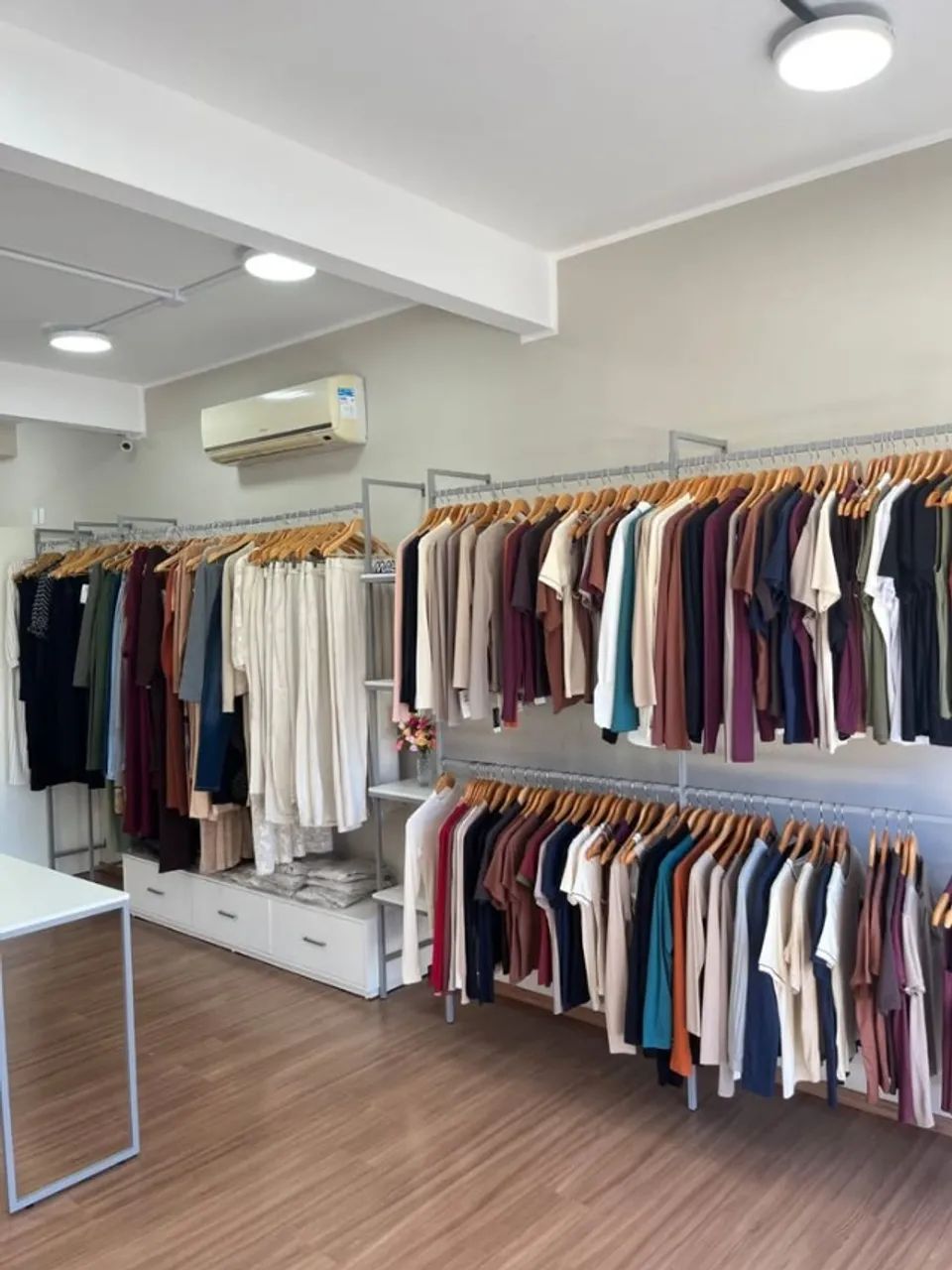 Loja de Moda Completa à Venda - Operação Pronta, Clientes e Estoque