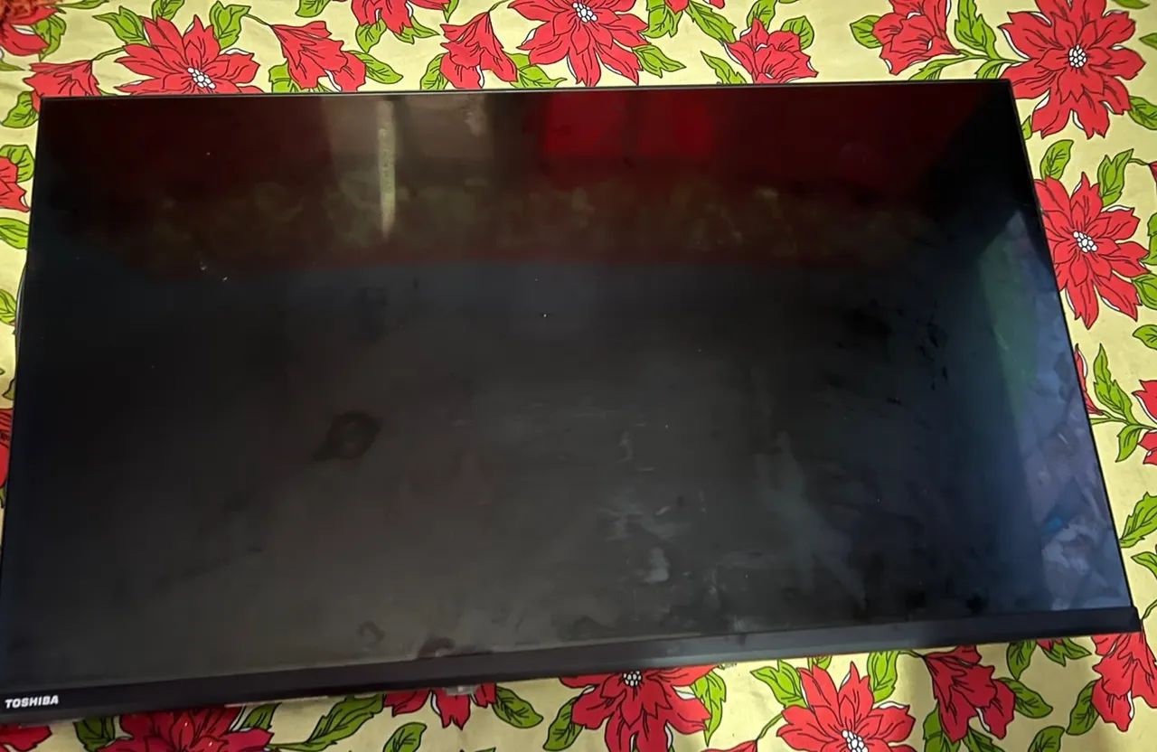 Vendo tv Toshiba 32 polegadas 