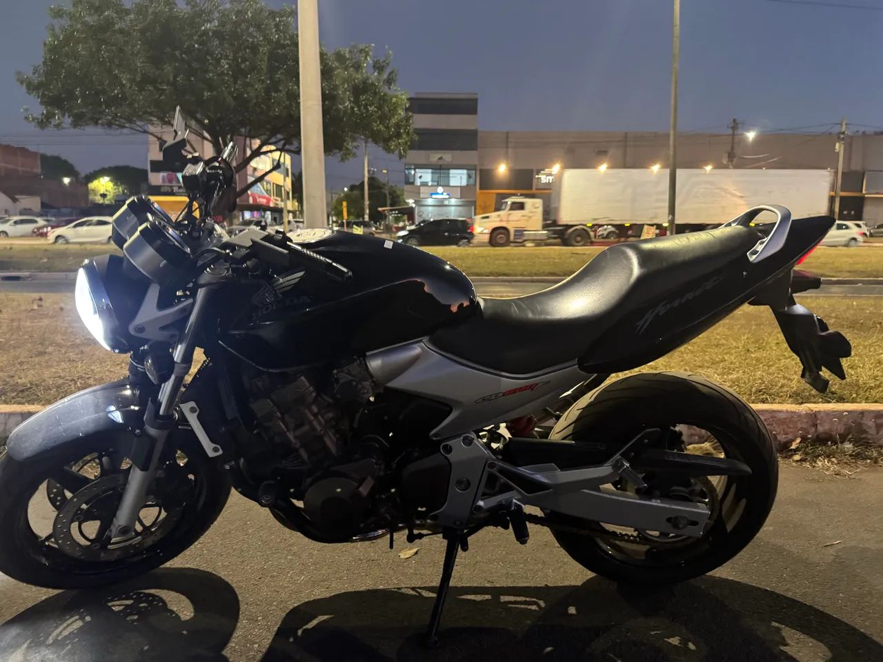 CB 600 Hornet - Foto 2