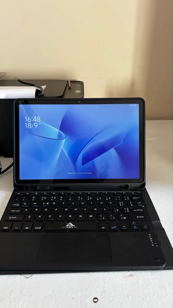 Vendo tablet zerado ?