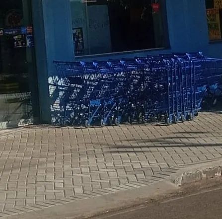 carrinhos de supermercado