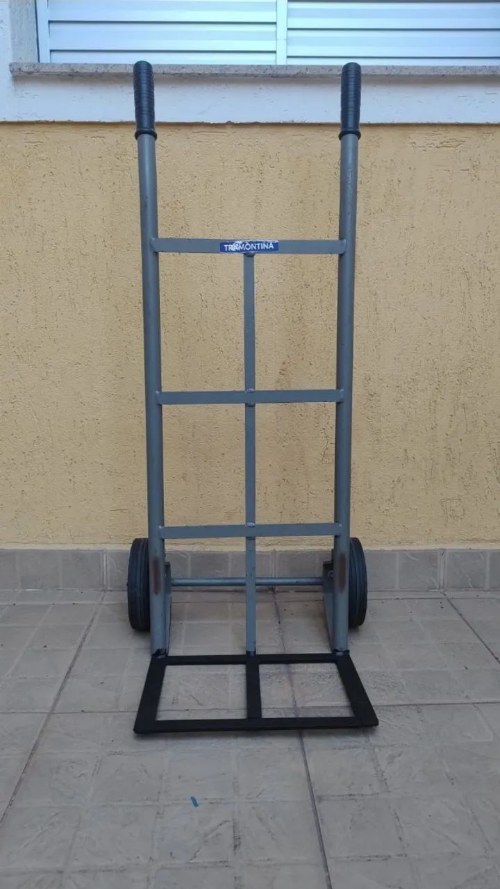 Carrinho de Mão para Cargas Tramontina