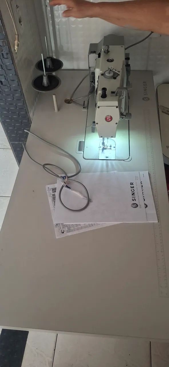 Maquina de costurar nova - Foto 3