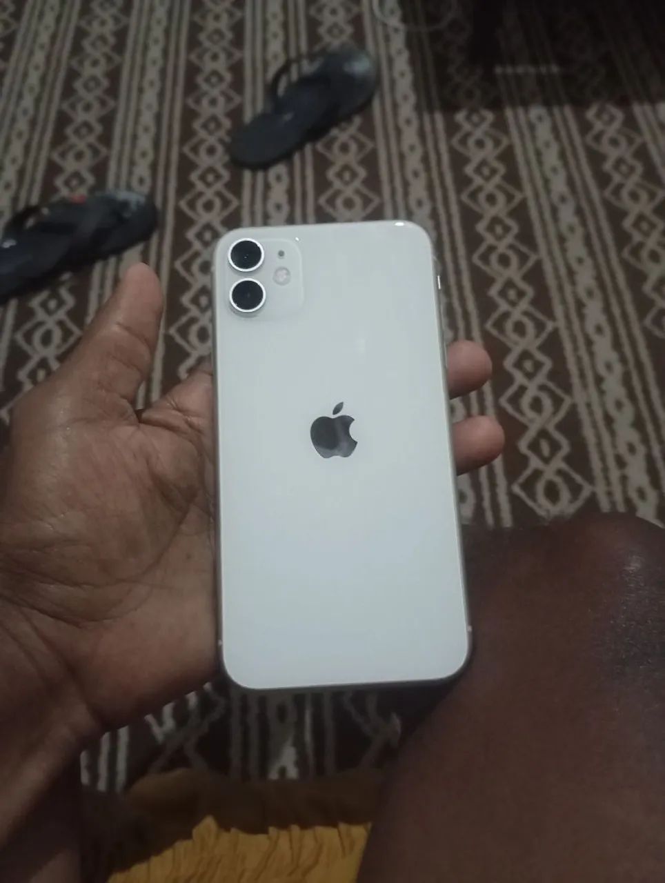 iPhone 11 pra vender no precinho com defeito  - Foto 2