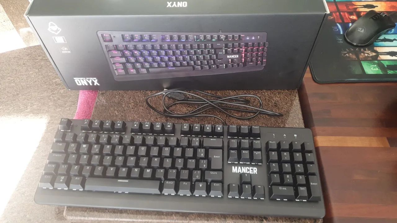 Teclado Gamer Mancer - 100% - Usado