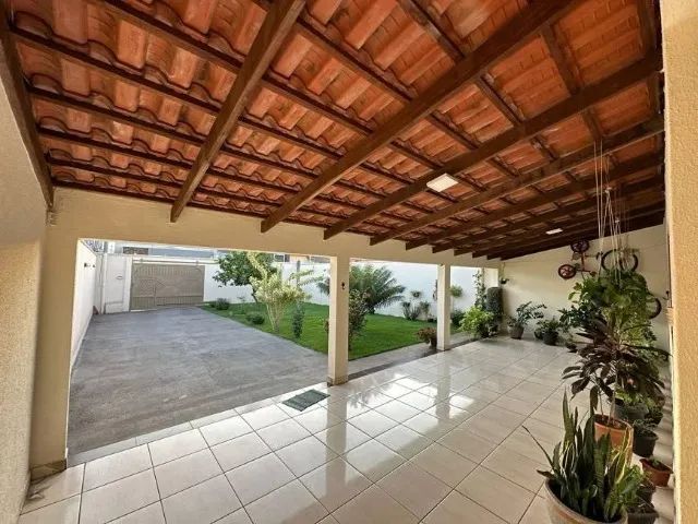vende se imovel 3 quartos  mobiliado com um belo jardim  - Foto 4