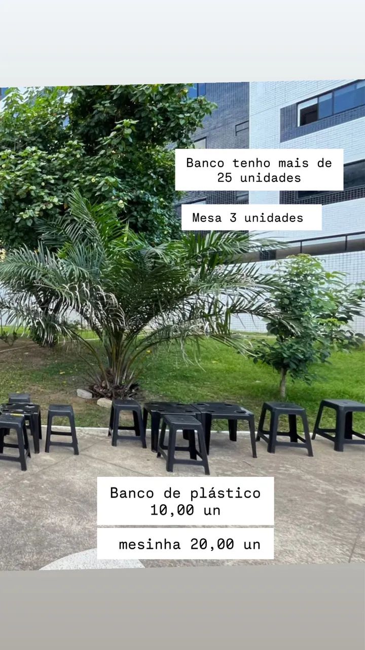 Banco e mesinha de plástico 