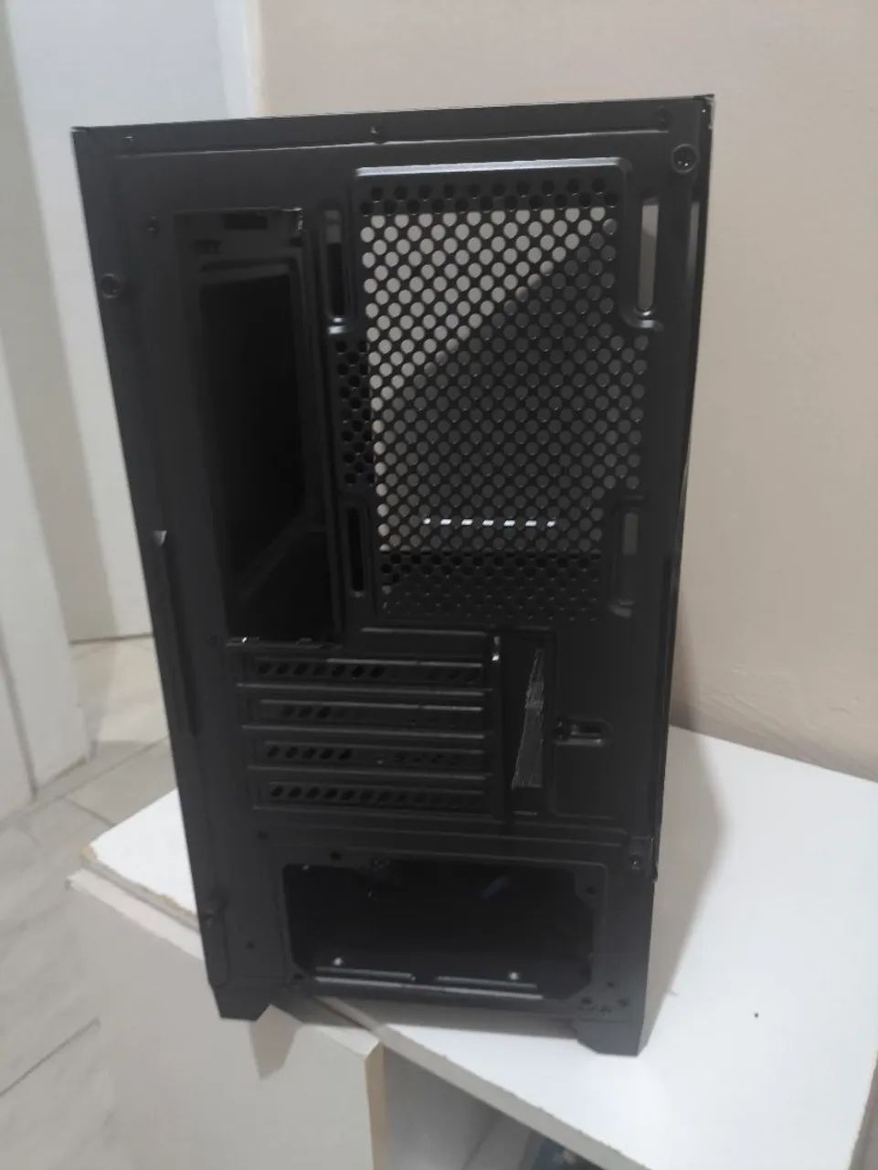 Gabinete Gamer Round 5 - Foto 3
