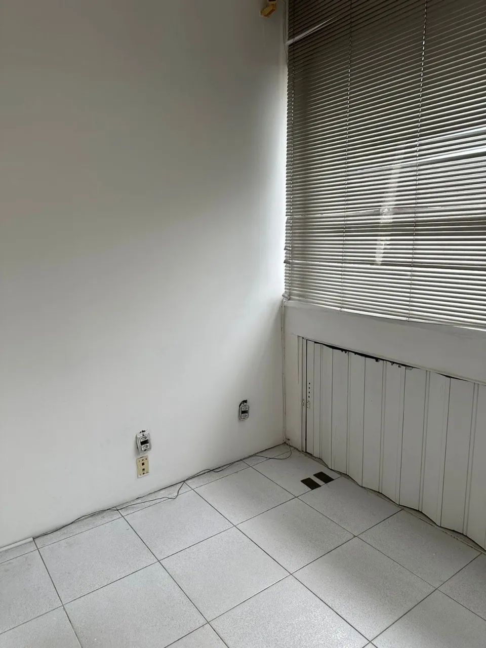 ALUGA AMPLAS SALAS COMERCIAIS NO COMÉRCIO - Foto 5
