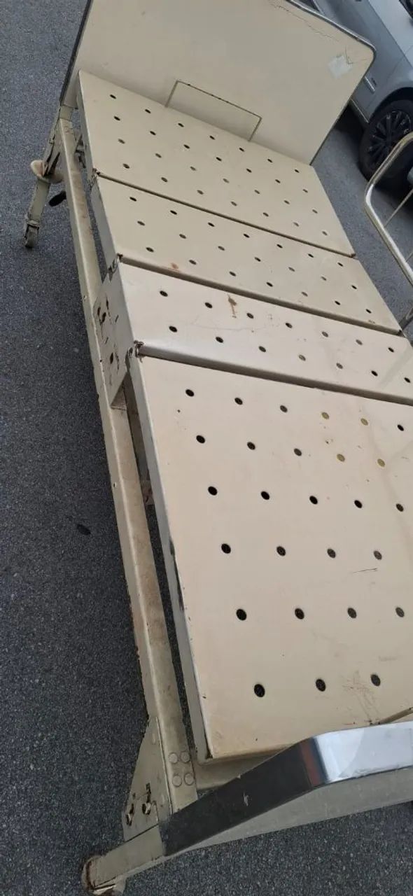 Cama hospitalar manivela - Foto 3