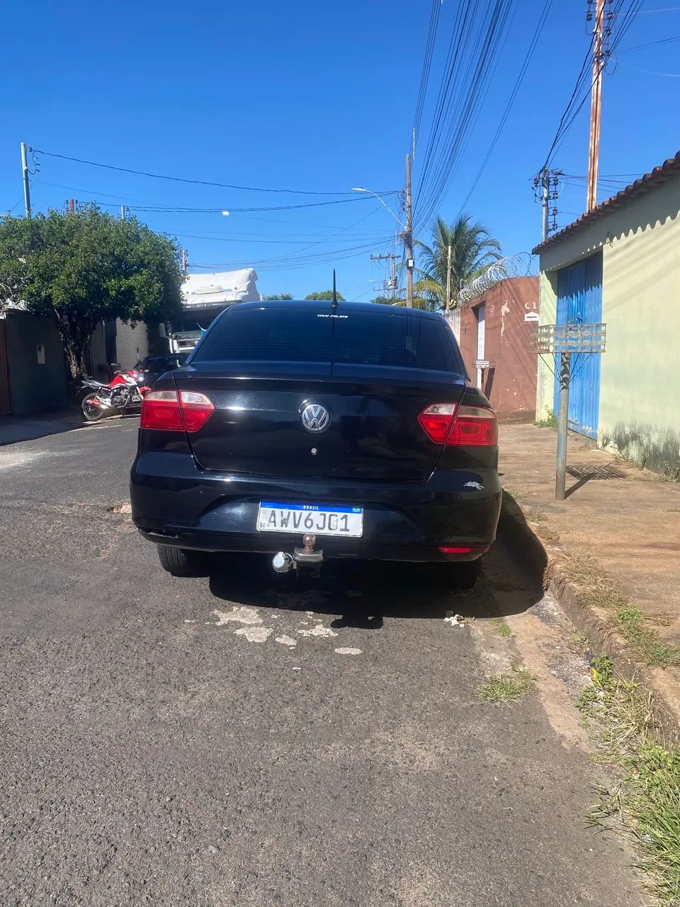 Volkswagen Voyage VOYAGE 1.0/1.0 City Mi Total Flex 8V 4p 2013