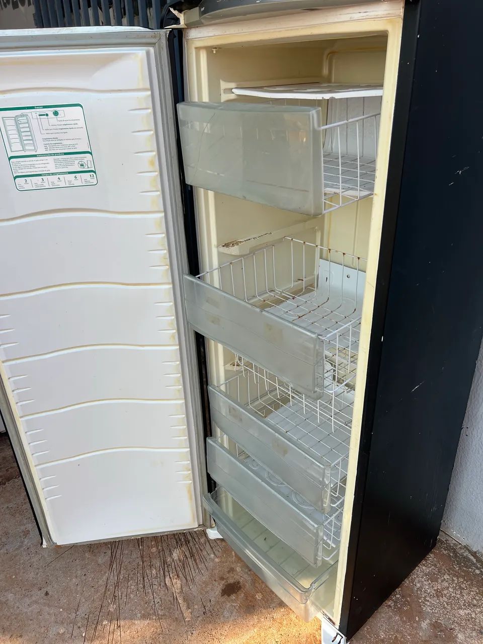 Vendo Freezer Vertical! - Foto 4