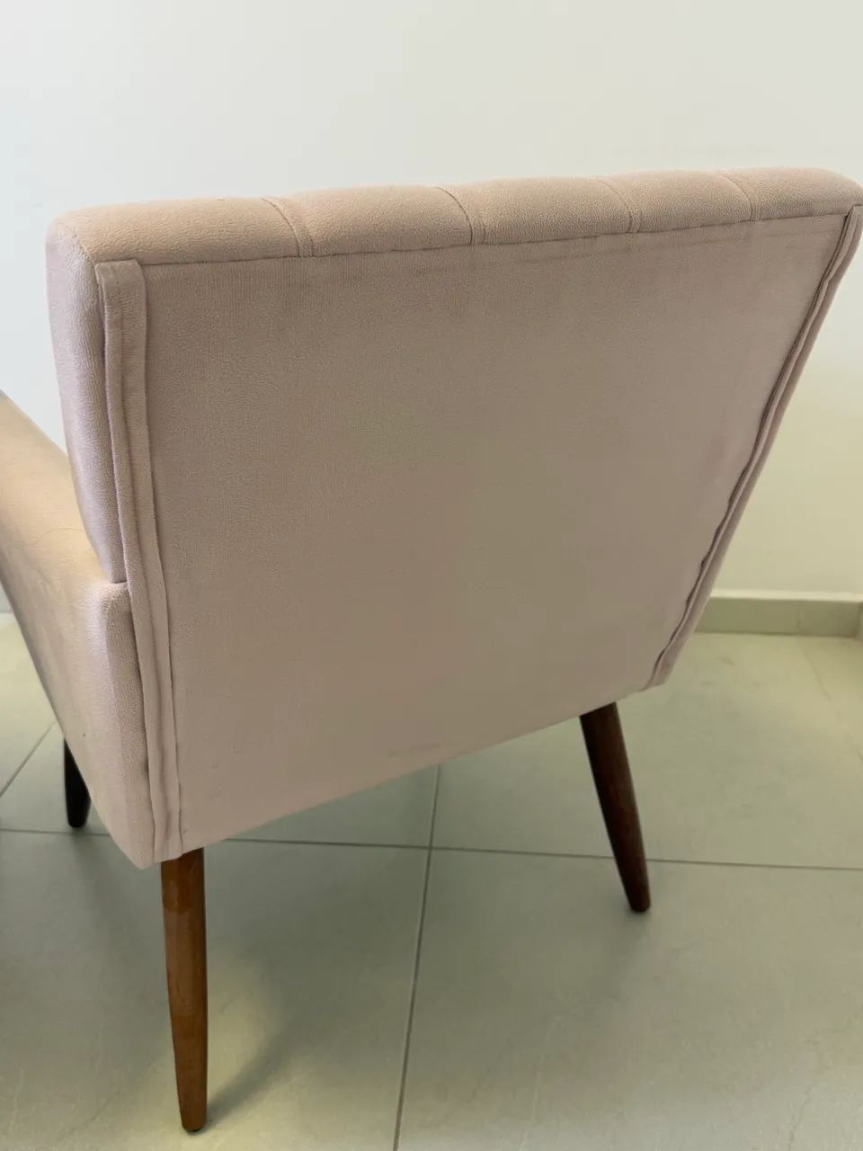 Vendo Par de Poltronas Estofadas - Foto 3