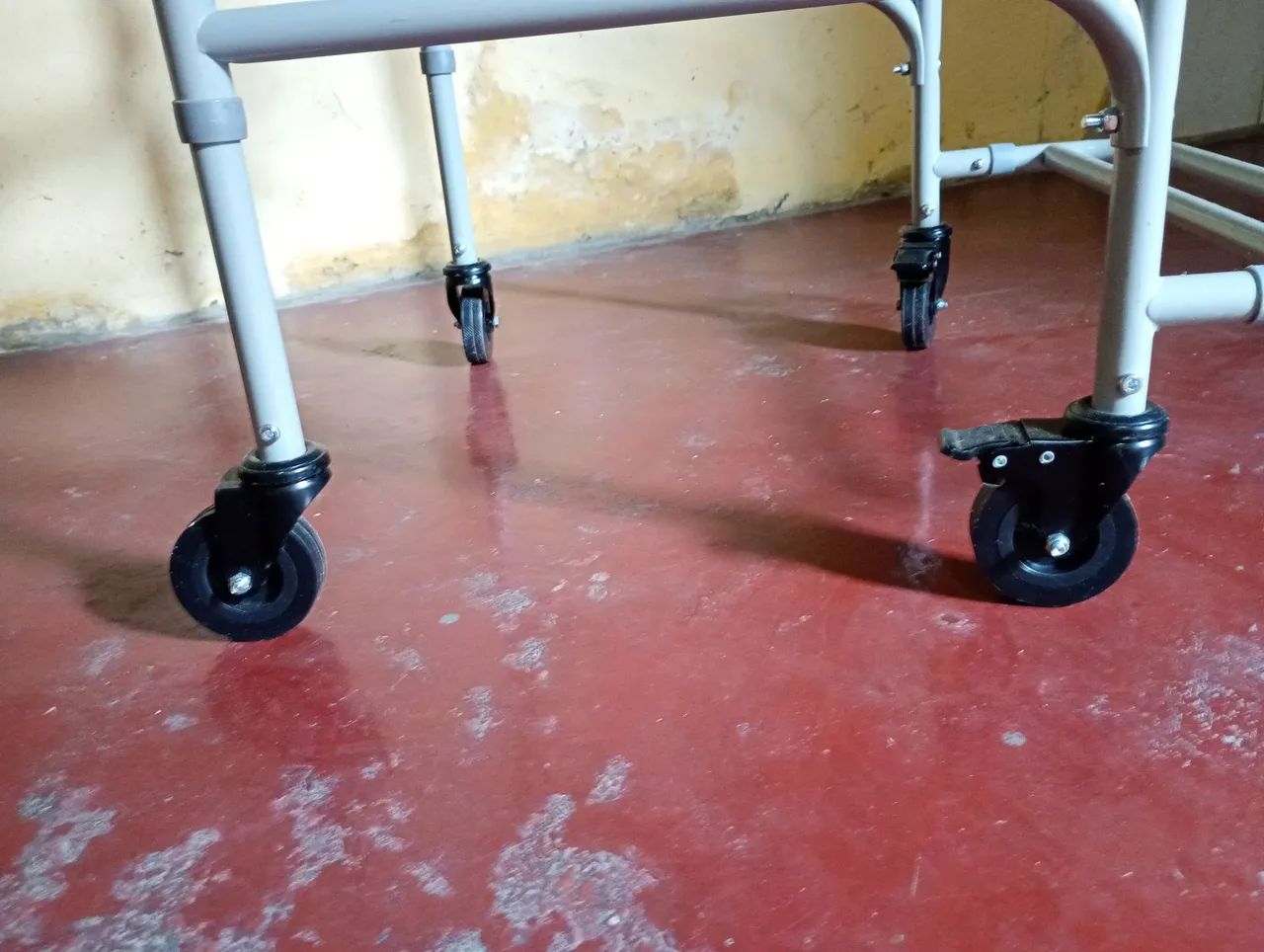 Cadeira de Rodas Para Banho Dellamed  - Foto 5