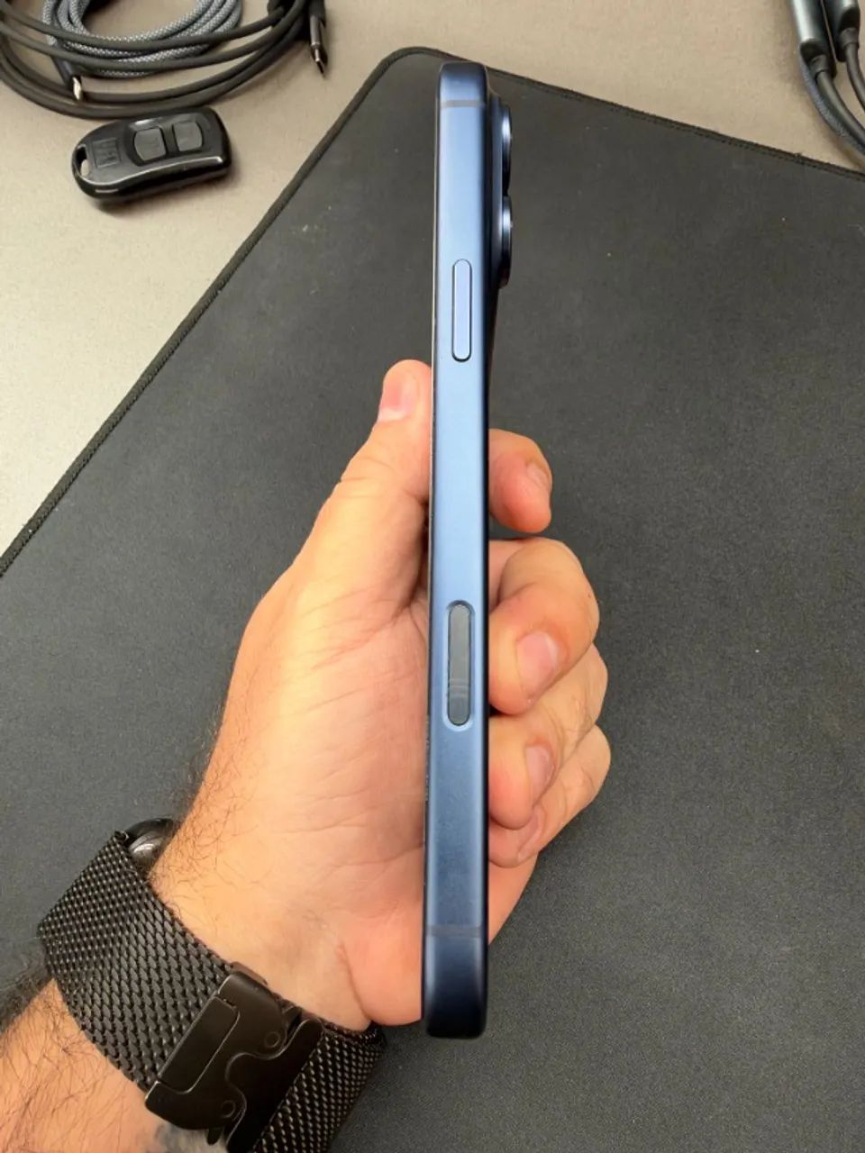 Apple iPhone 17 Pro Max 256GB Azul Sem detalhes Bateria 98% - Foto 3