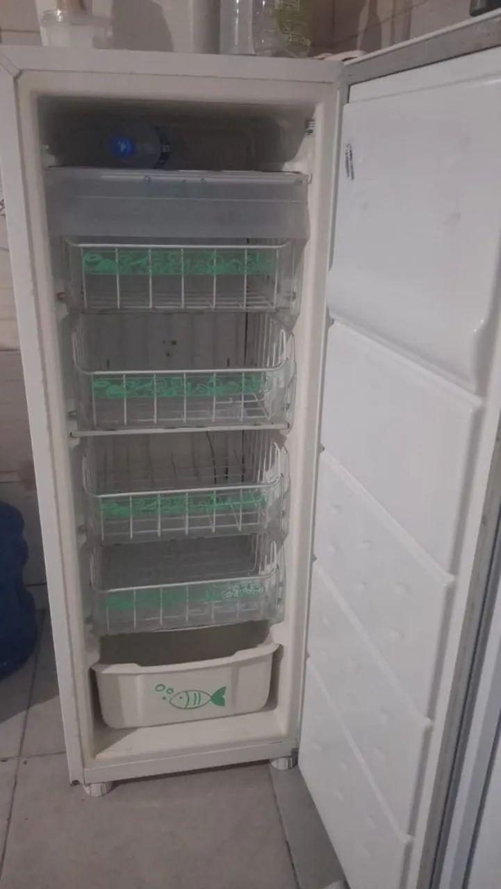 Vendo freezer 