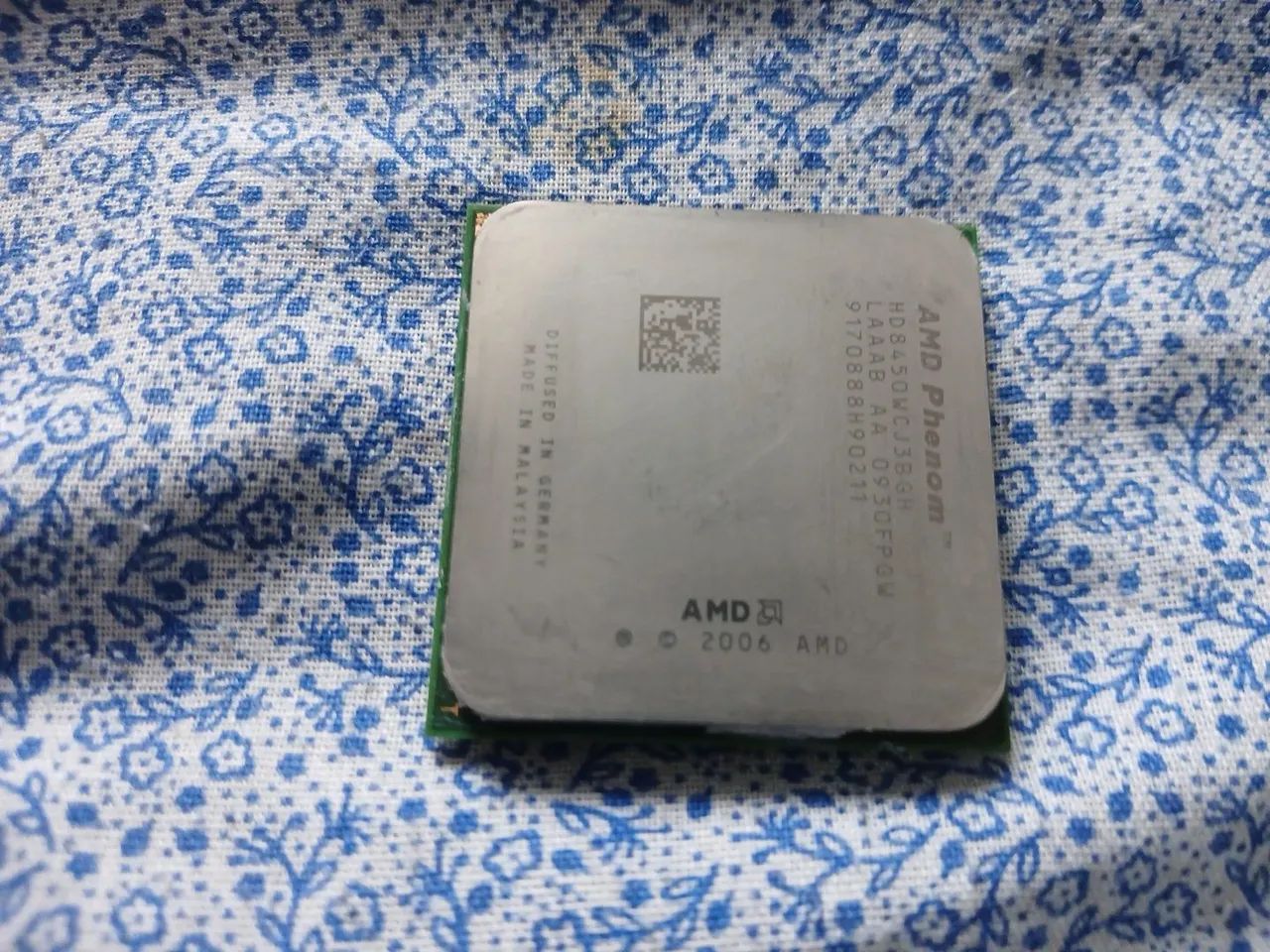 Processador AMD Phenom X3 8450 2.1GHz Triple Core AM2+