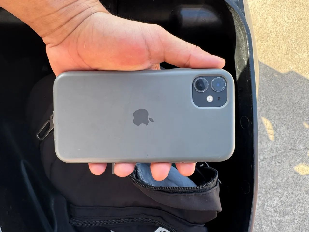VENDO IPHONE 11 - Foto 3