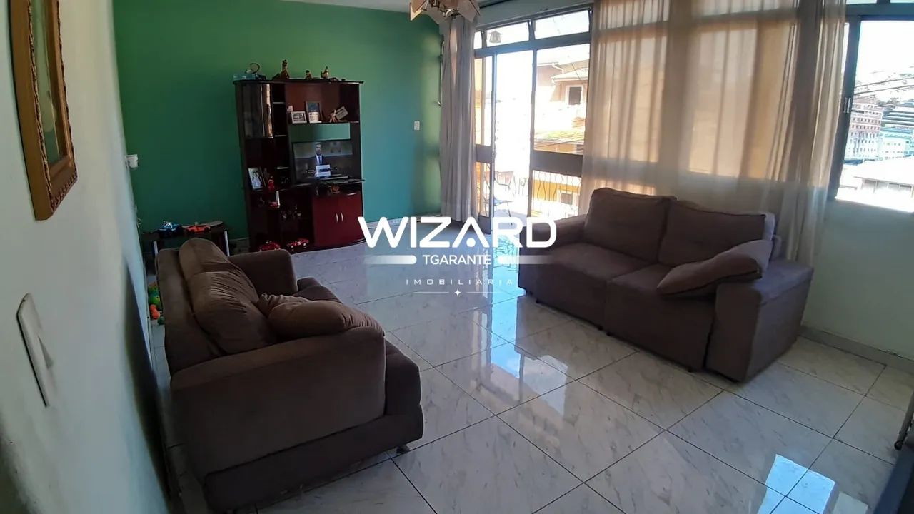 Casa com três quartos e edícula em Serra Negra SP - Foto 3