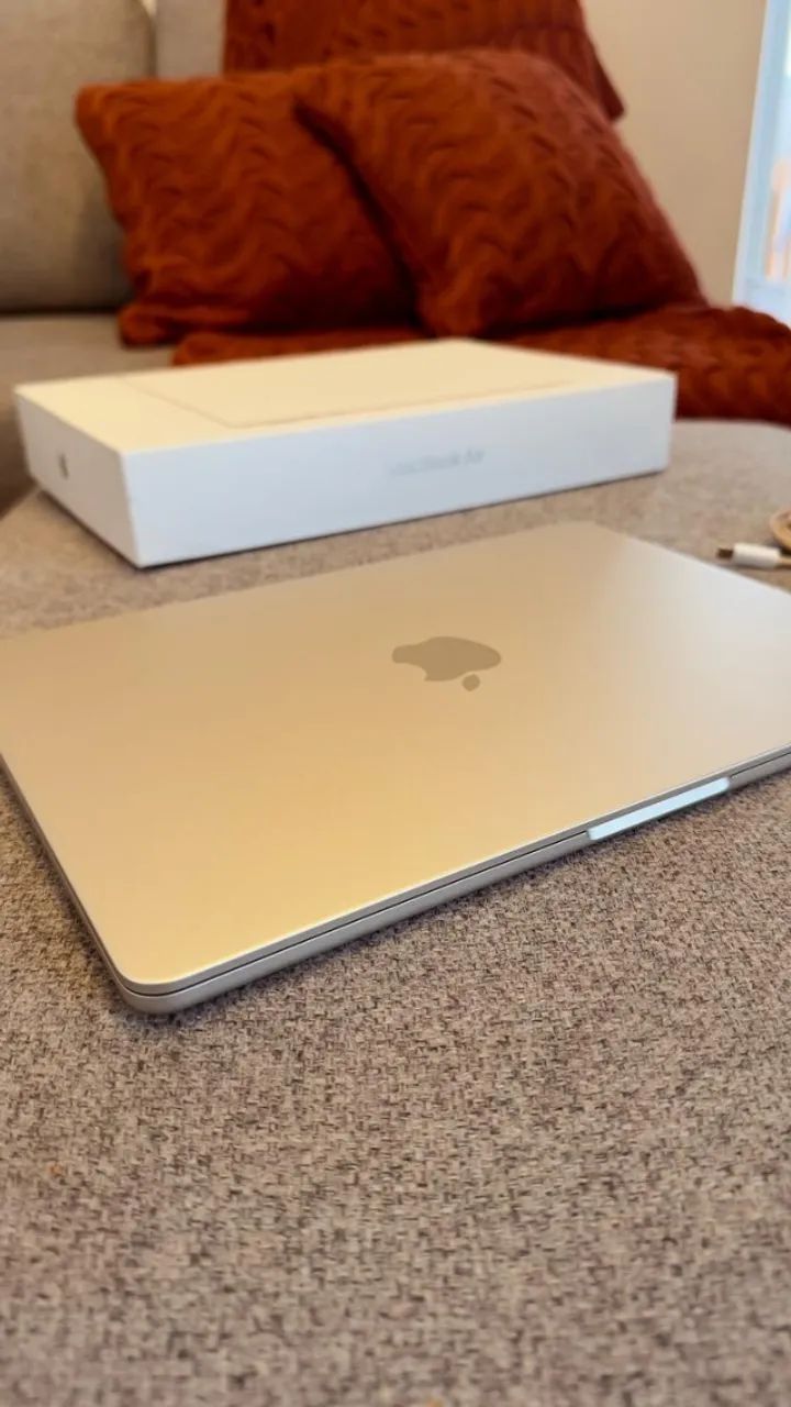 Um Macbook AIR 13 pra chamar de seu.. M2 8GB 512SSD - Notebooks