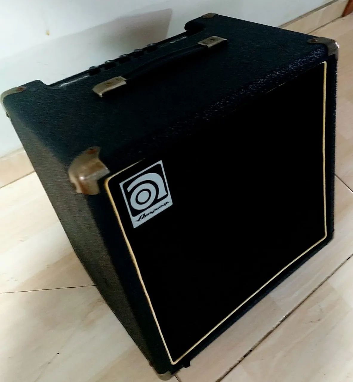 AMPEG BA110