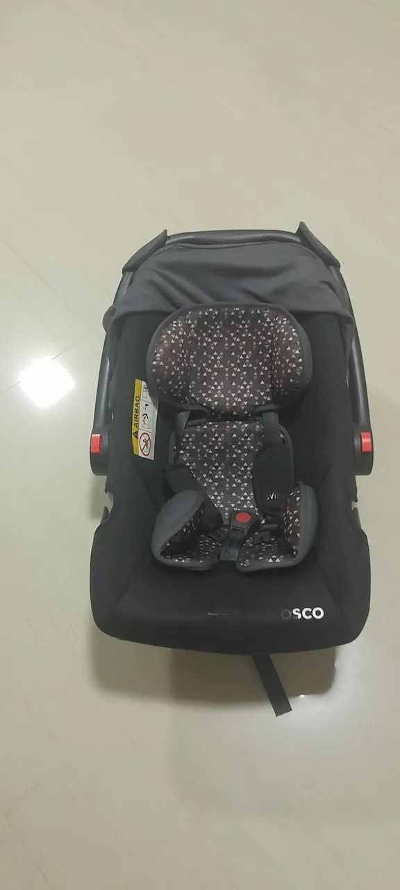 Infant car seat. 65704323012226120