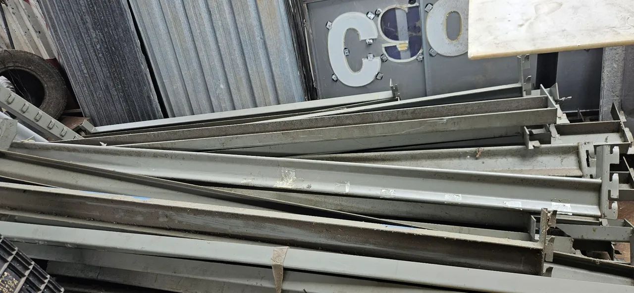 Prateleiras de ferro reforçado  - Foto 4