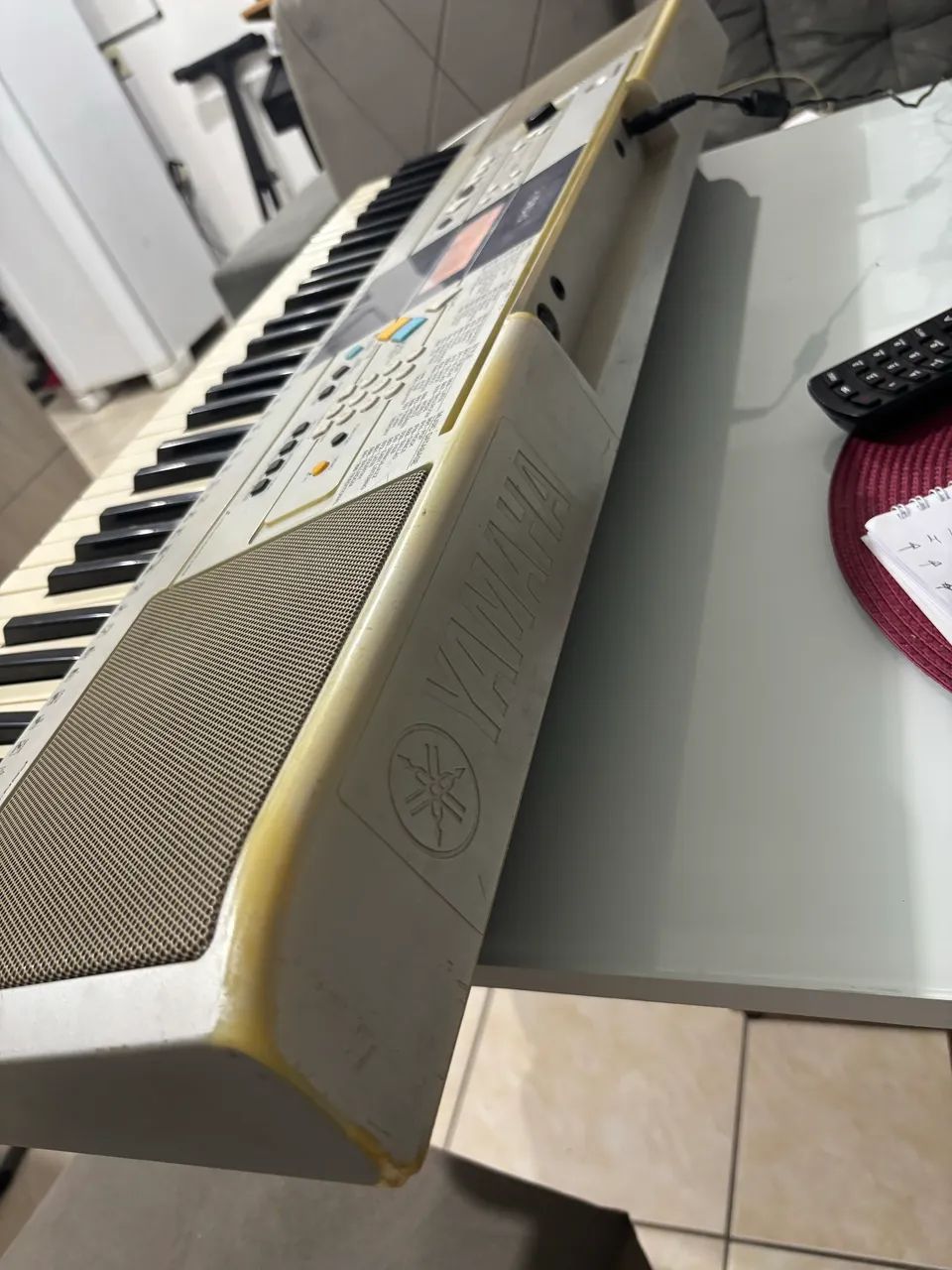 Teclado Yamaha PSR-E323 - Foto 2