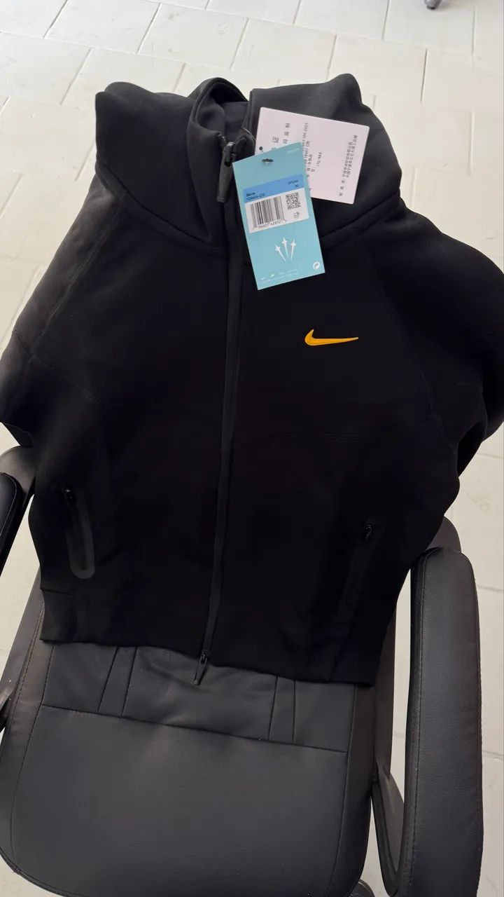 BLUSA NIKExNOCTA 