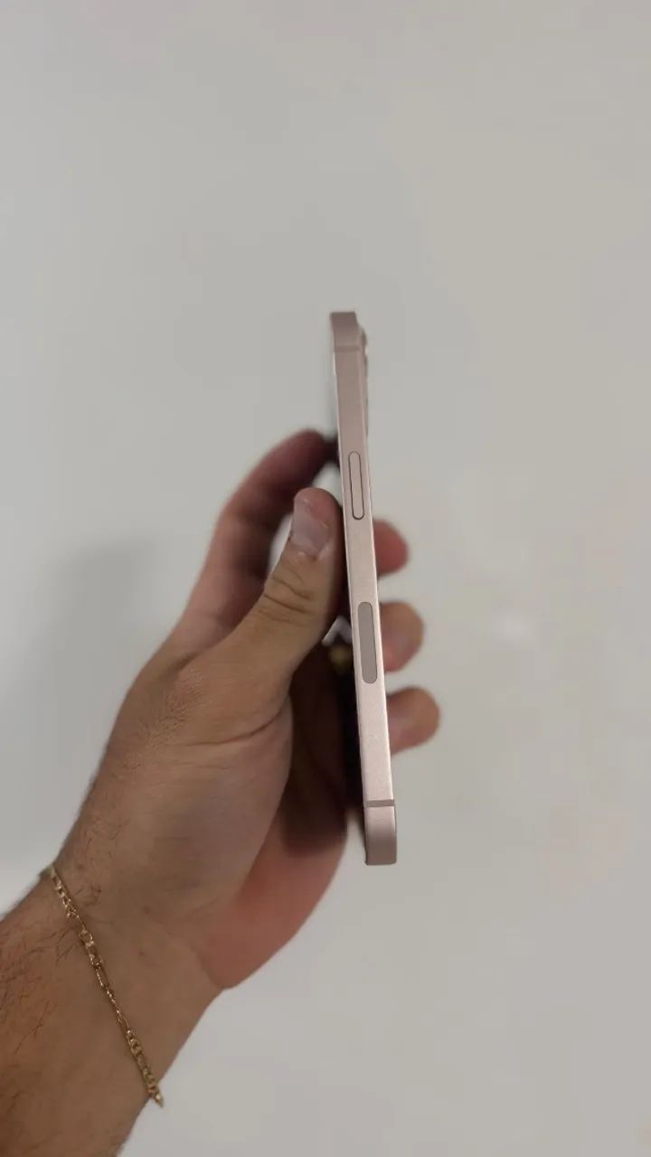 IPhone 13 sem marcas de uso - Foto 2