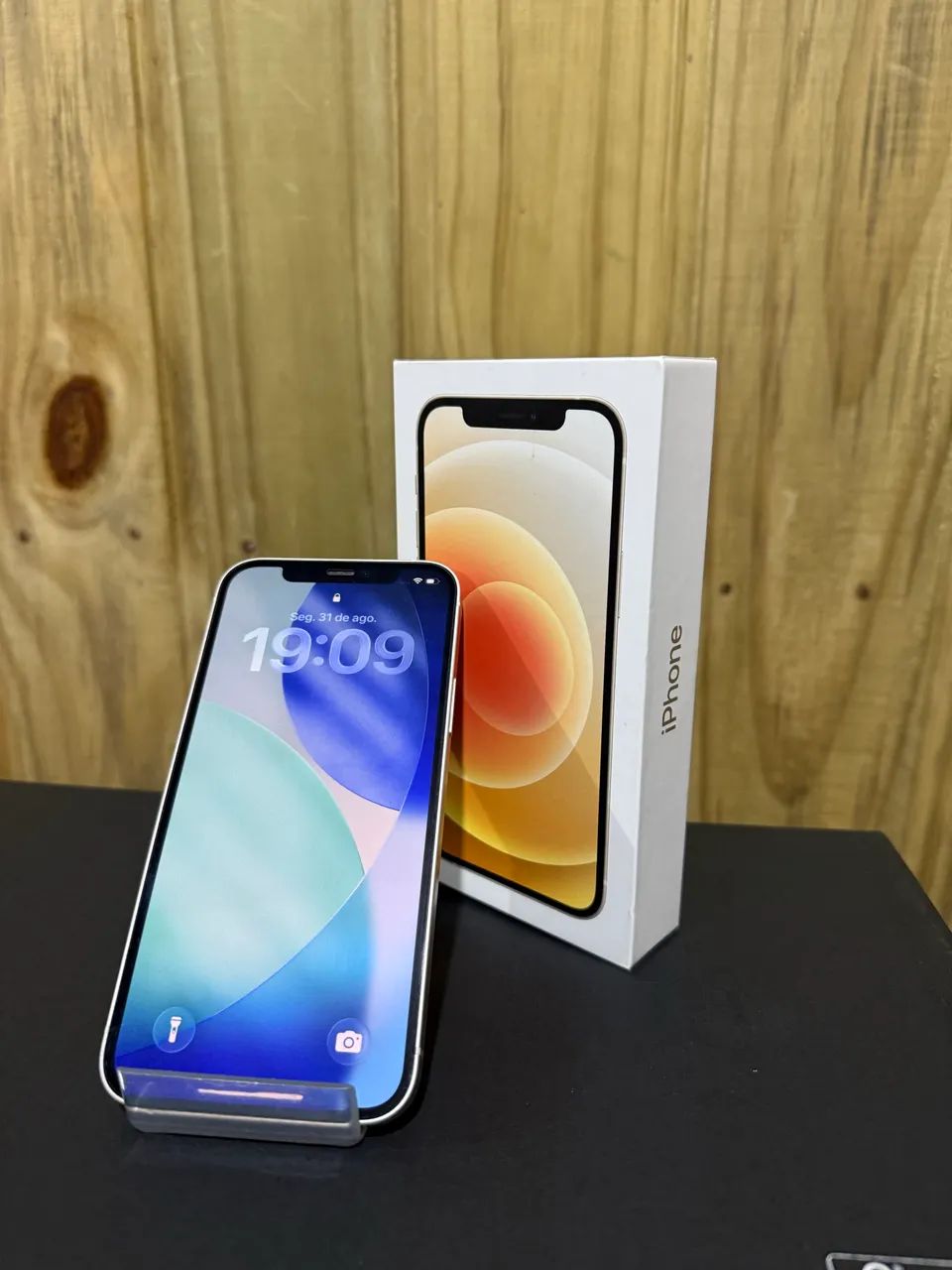 [IMPECÁVEL] iPhone 12 Branco 64GB - Bateria Nova 100% - Caixa e Acessórios - Foto 2