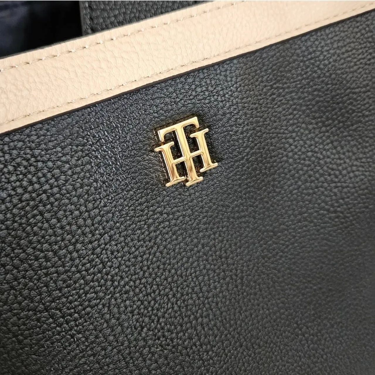 Bolsa Tommy Hilfiger original  - Foto 3