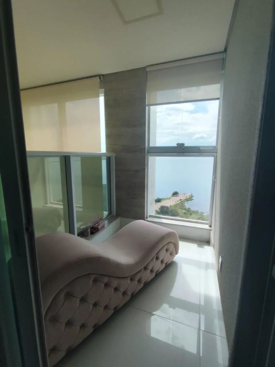 Apartamento duplex  mobiliado para locação na orla de Palmas