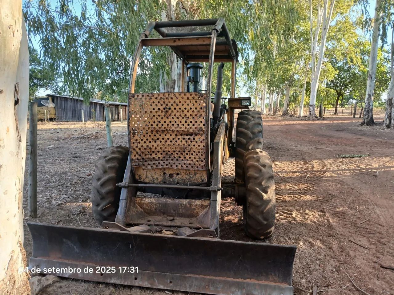 Trator Cbt 2105 traçado  - Foto 4