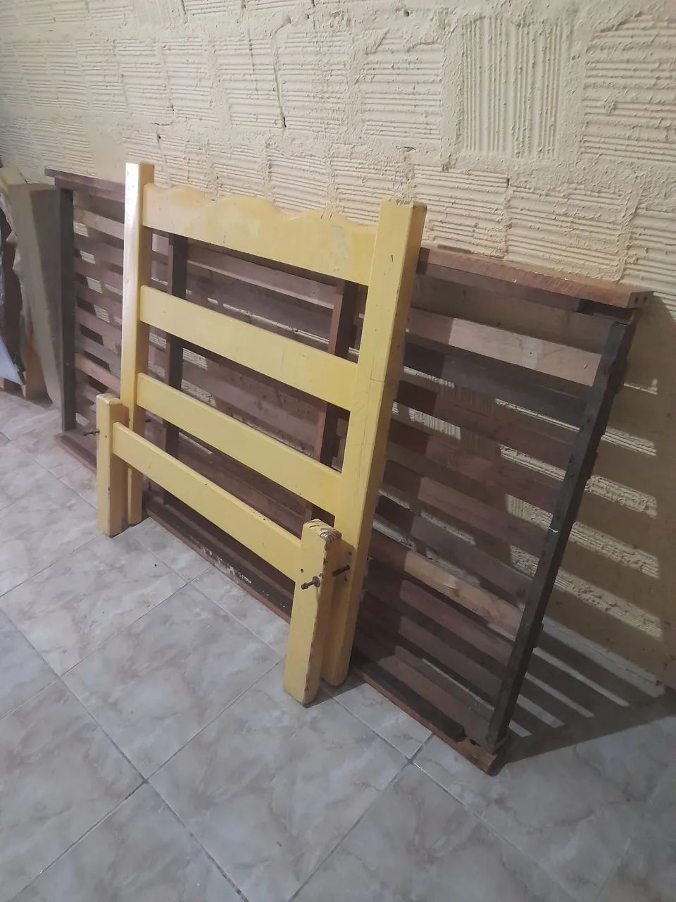 Cama de solteiro  em ótimo estado de conservação  - Foto 2