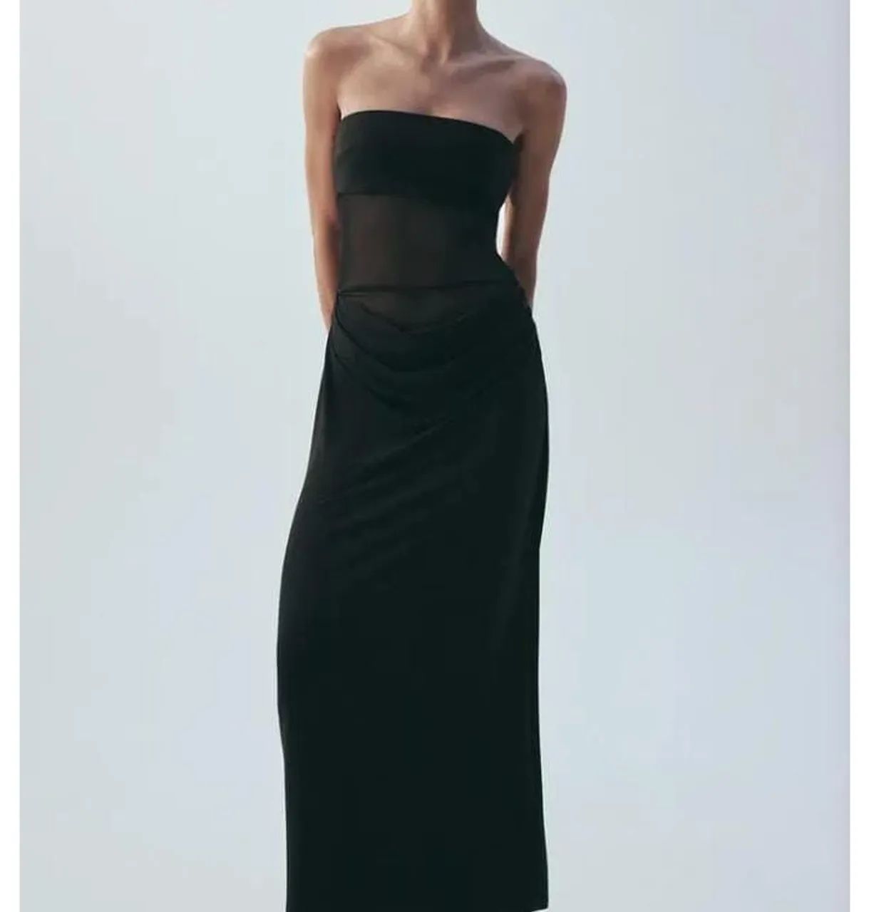 Vestido da zara completamente novo 