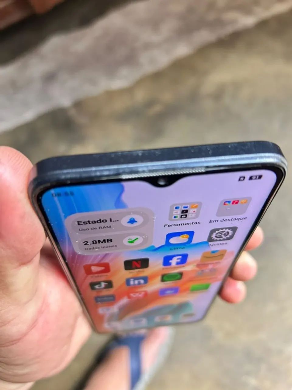 OPPO A18 - Foto 2