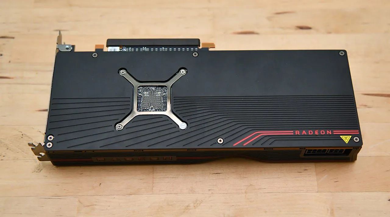 RX 5700XT Founders Edition  - Foto 3