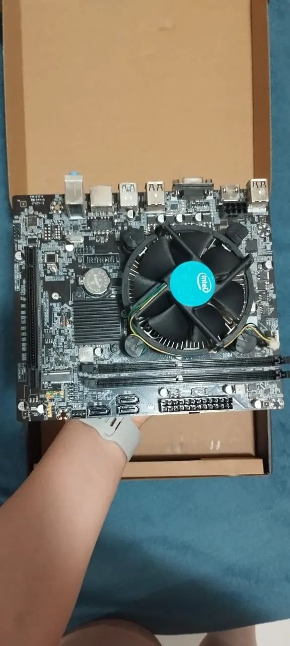 I5-9400F + Placa mãe