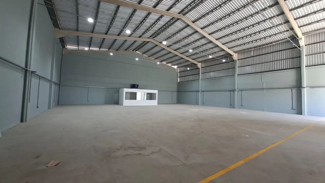 Aluga Galpão (825 m²) Jardim Limoeiro - Serra/ES - Foto 4