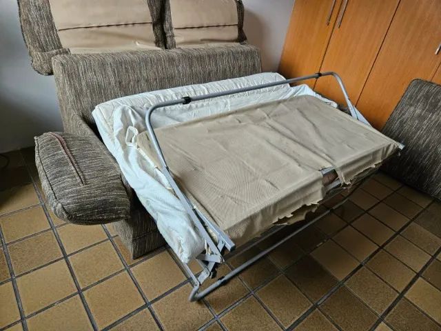 Sofá cama 2 lugares com cama de casal articulada em aço e colchão - Foto 2