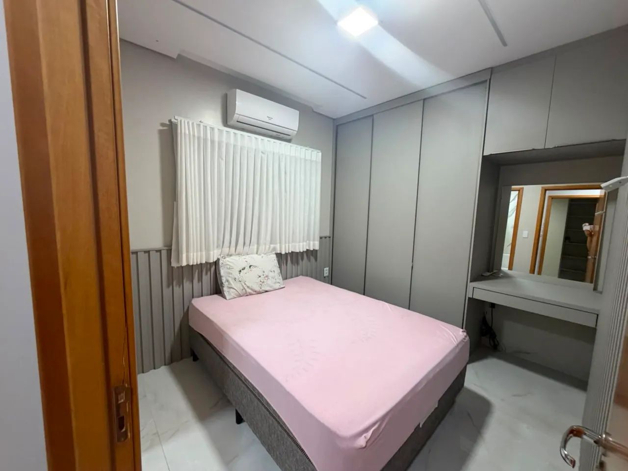 Nascentes do Tarumã Casa 100% mobiliada com edícula  - Foto 4